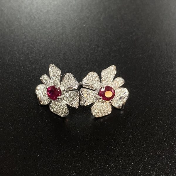 【香港福泰珠寶】紅寶石花朵鑽石耳釘 红宝石花朵钻石耳钉
